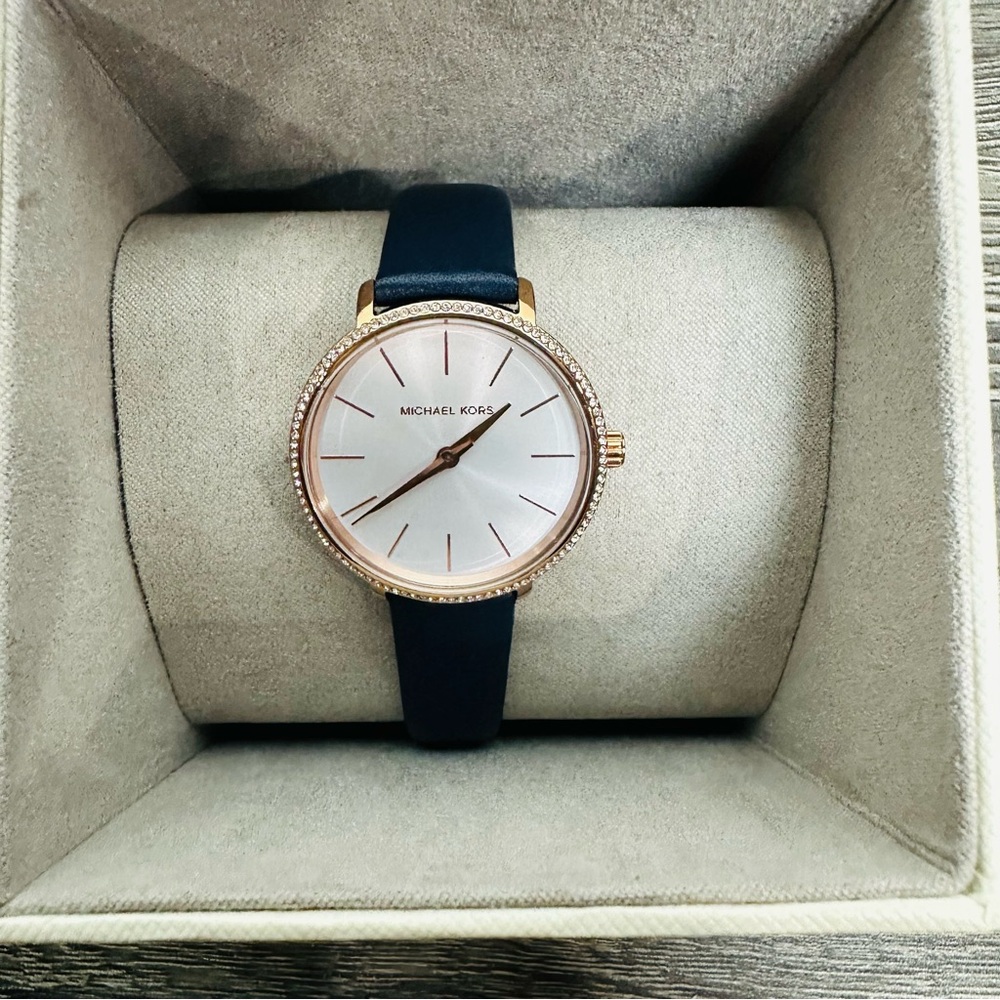 MICHAEL KORS NWT Pyper Blue Leather Watch MK2804